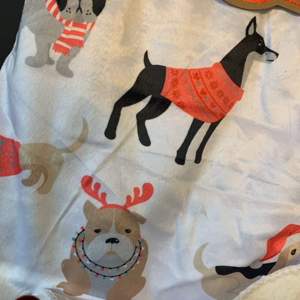 Tiny Mittens Puppy Days of Winter Holiday Reversible Sherpa Baby Blanket - Picture 7 of 10